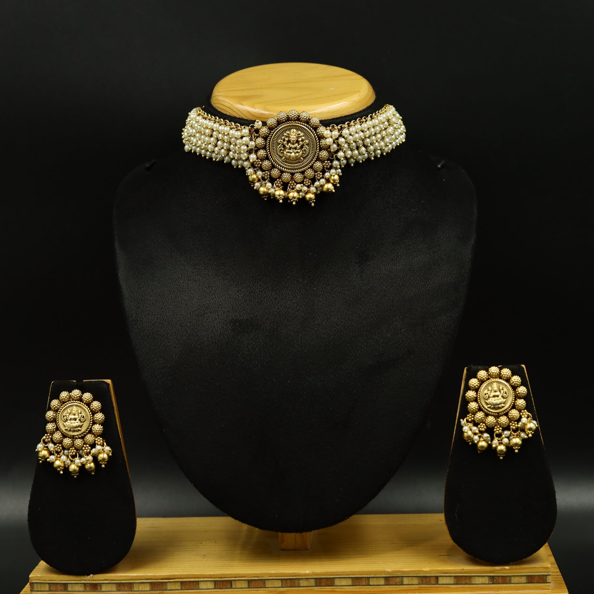 Antique Gold Plated Choker Temple Necklace Set 10057-28