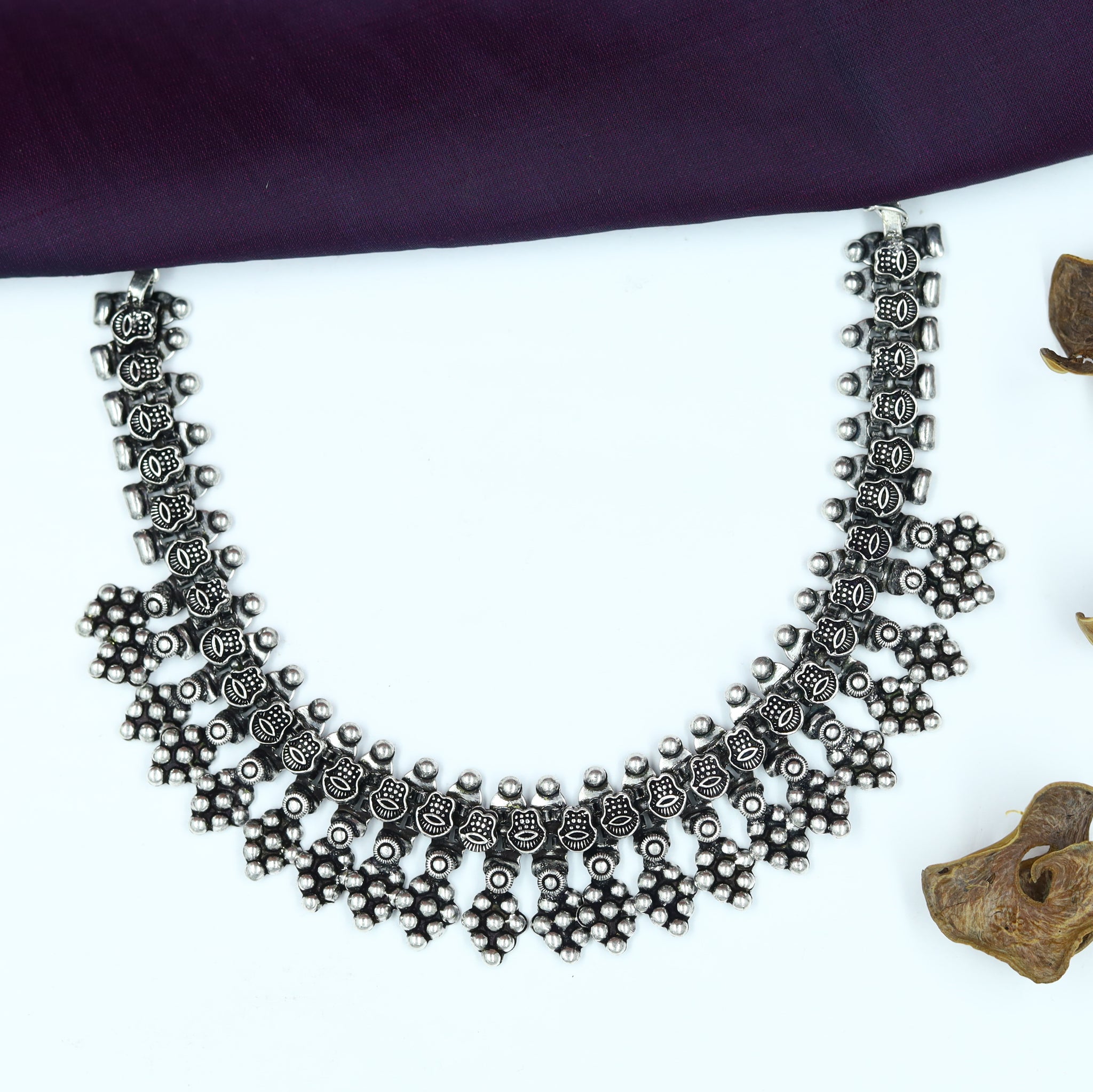 Round Neck Oxidized Necklace Set 12608-28
