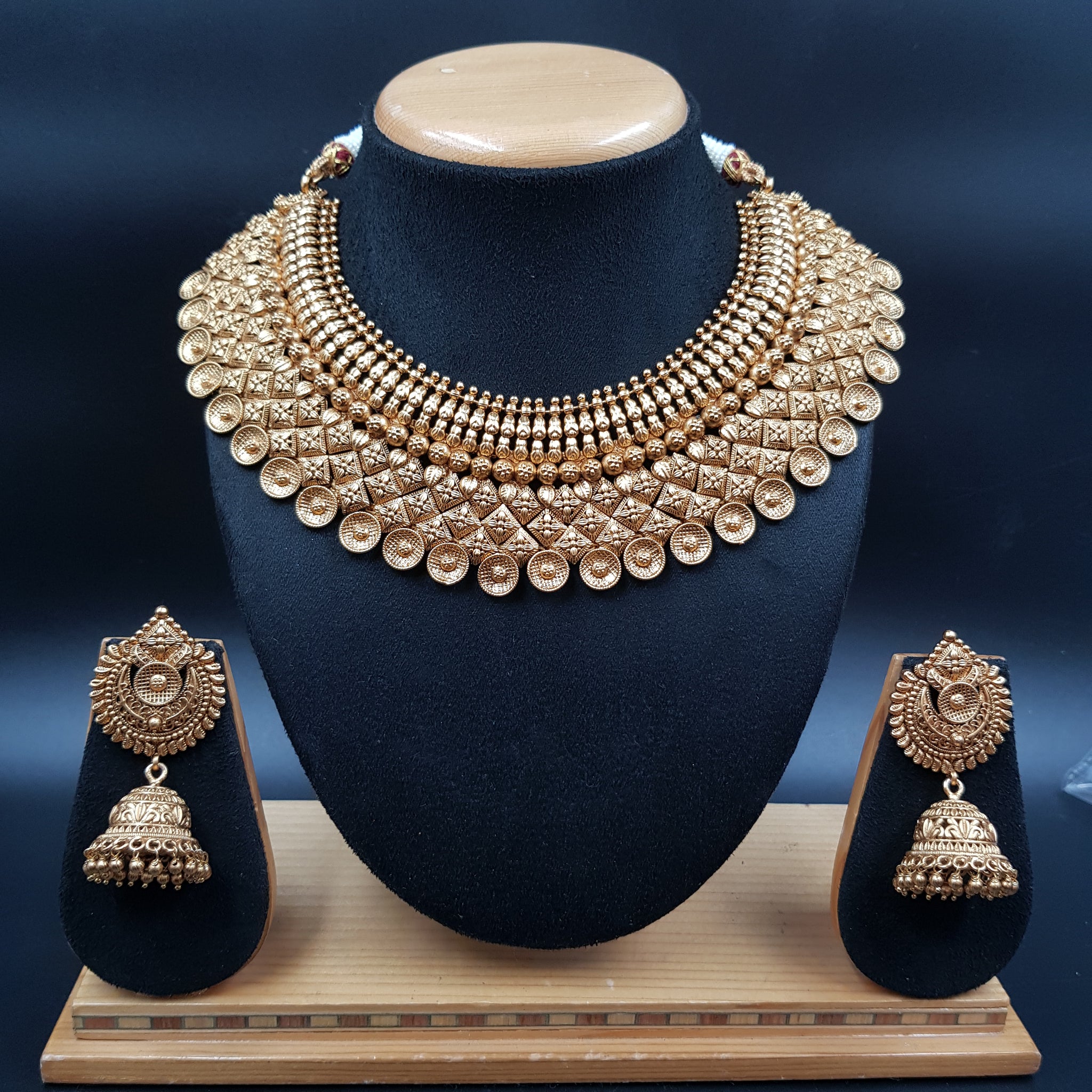 Round Neck Gold Look Necklace Set 3657-28 - Dazzles Jewellery