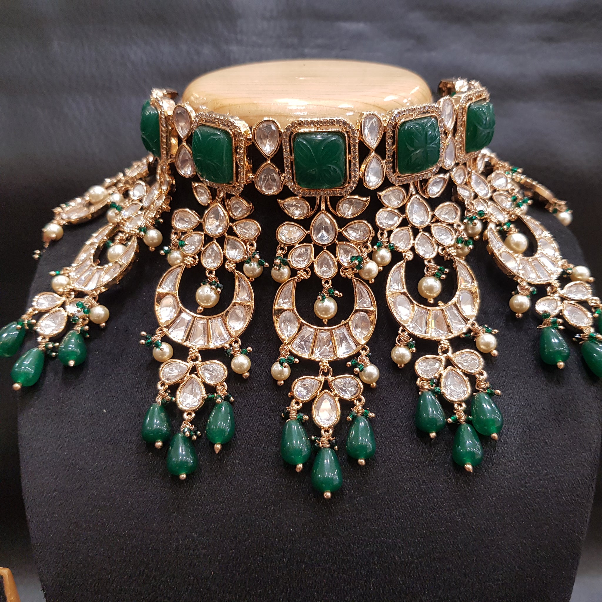 Green Bridal Kundan Choker Set 5292-24 - Dazzles Jewellery