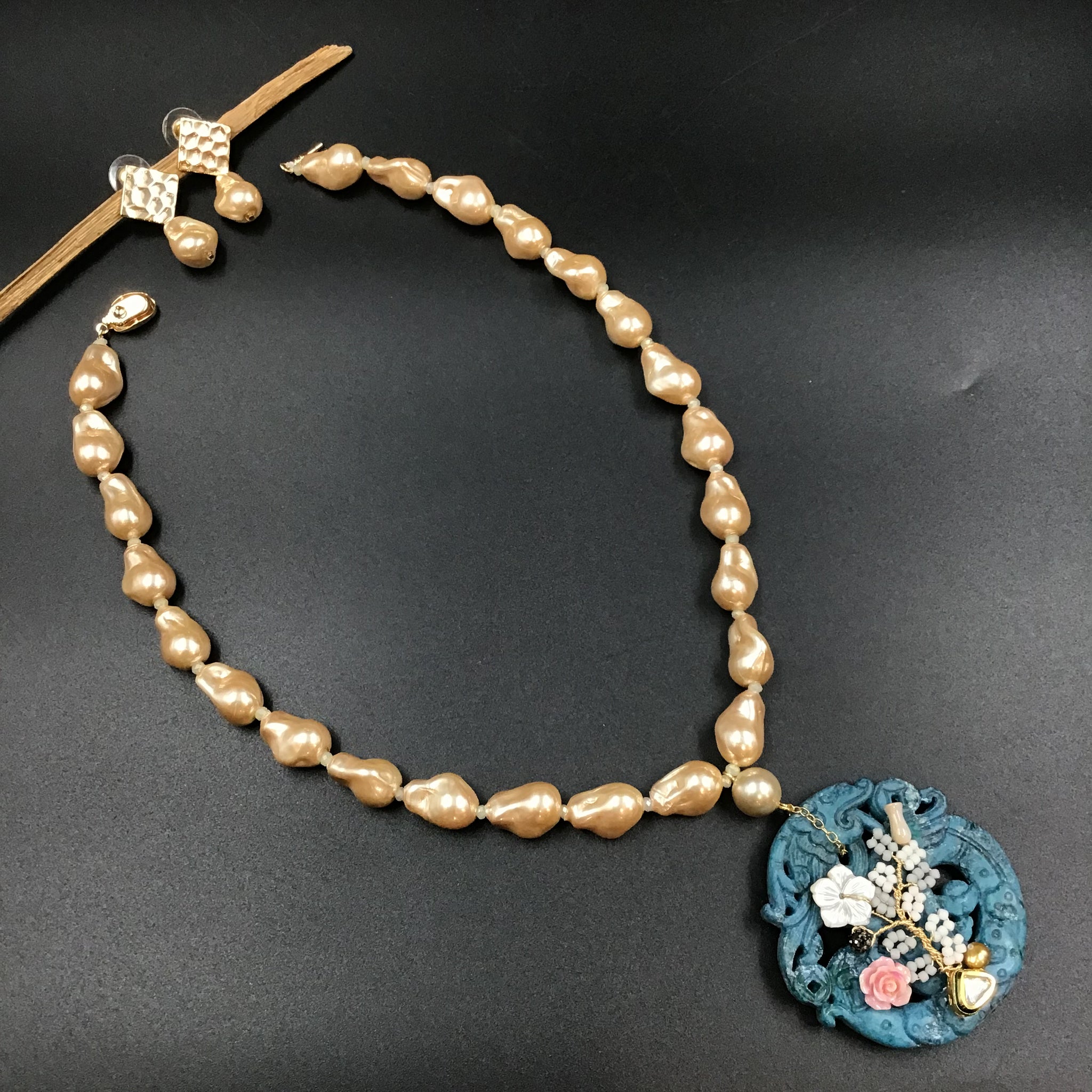 Stylish Pendant Set 3474-68 - Dazzles Jewellery