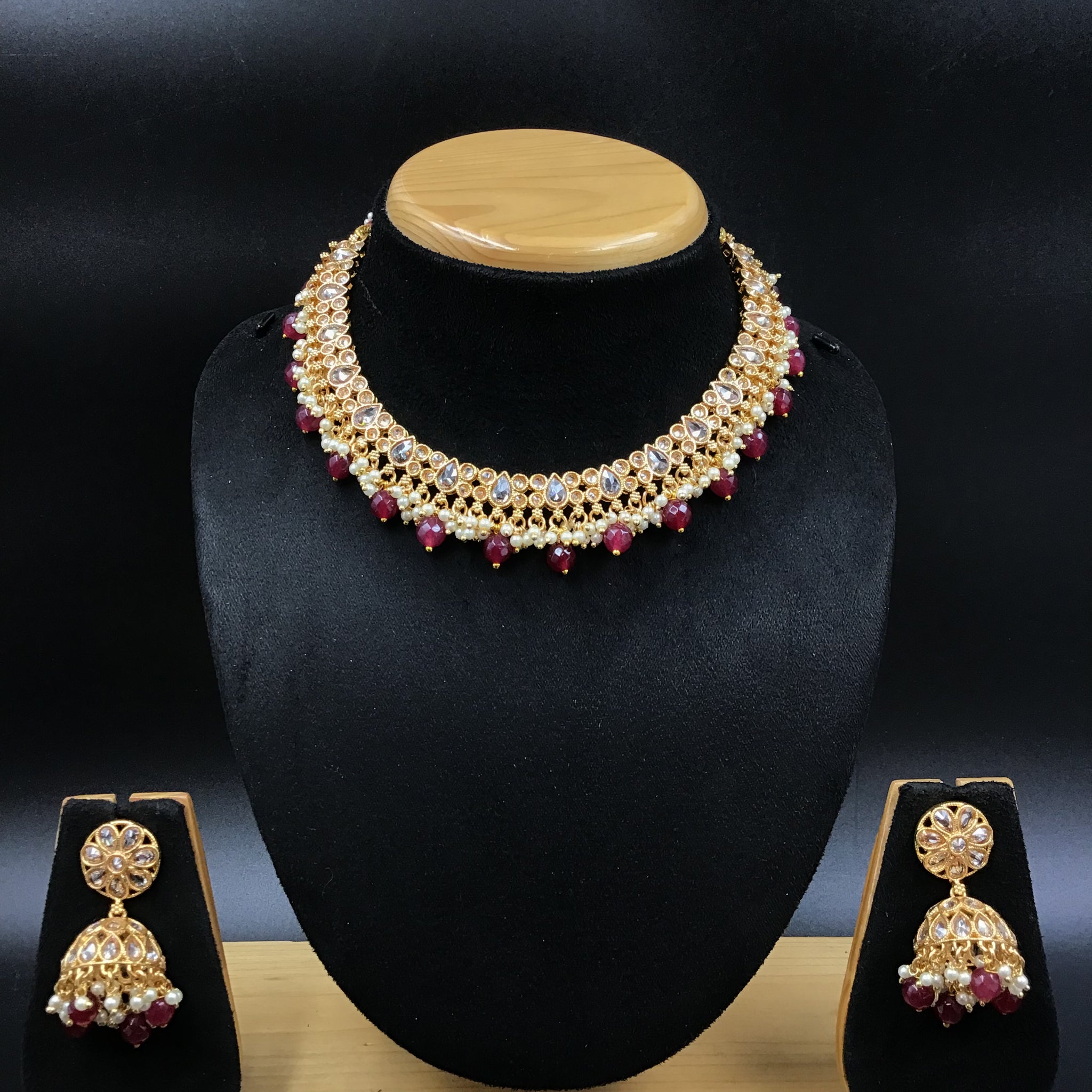 Round Neck Gold Look Necklace Set 4621-33 - Dazzles Jewellery