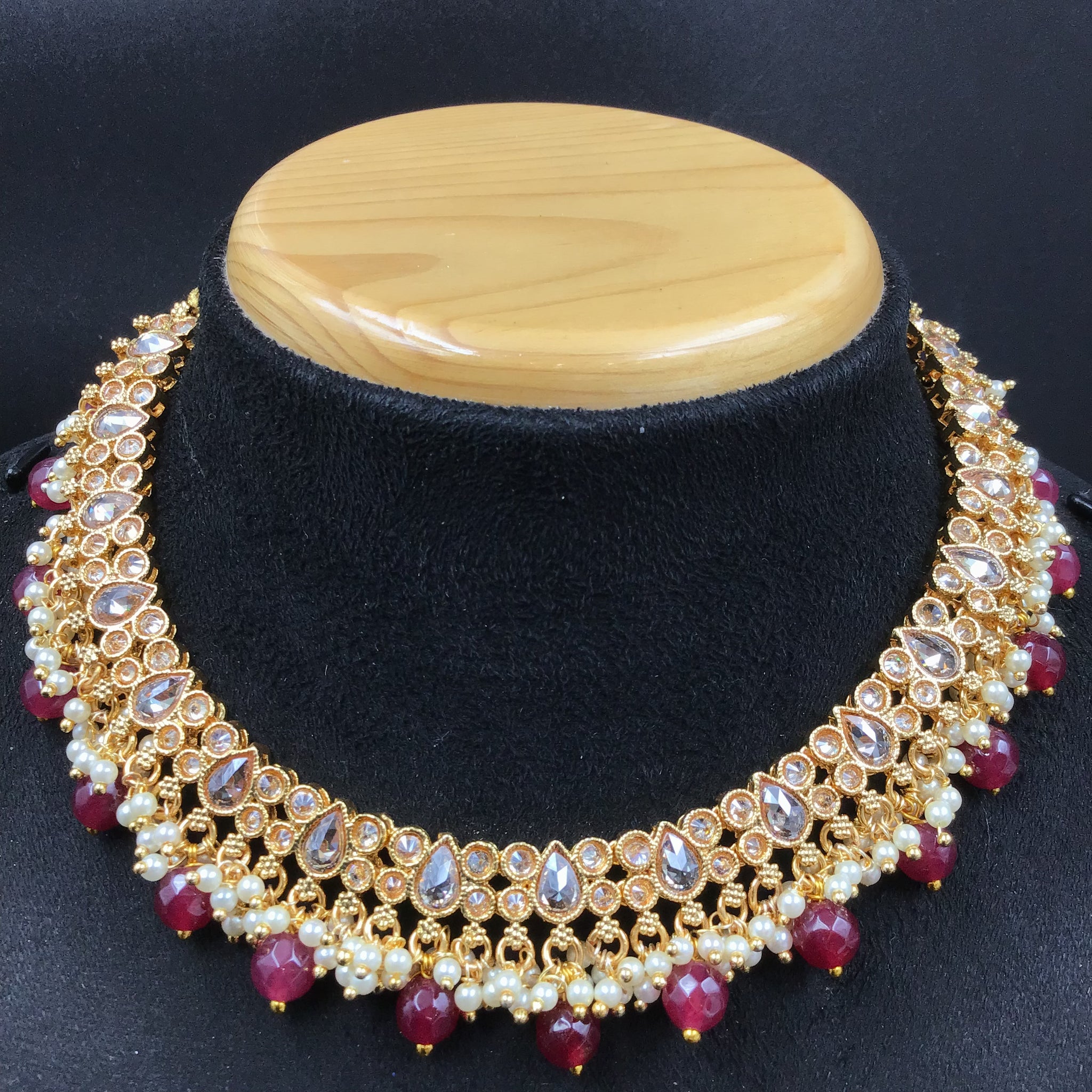 Round Neck Gold Look Necklace Set 4621-33 - Dazzles Jewellery