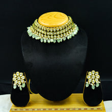 Kundan Pearl Choker Set 17932-5114