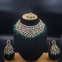 Round Neck Kundan Necklace Set 10131-4