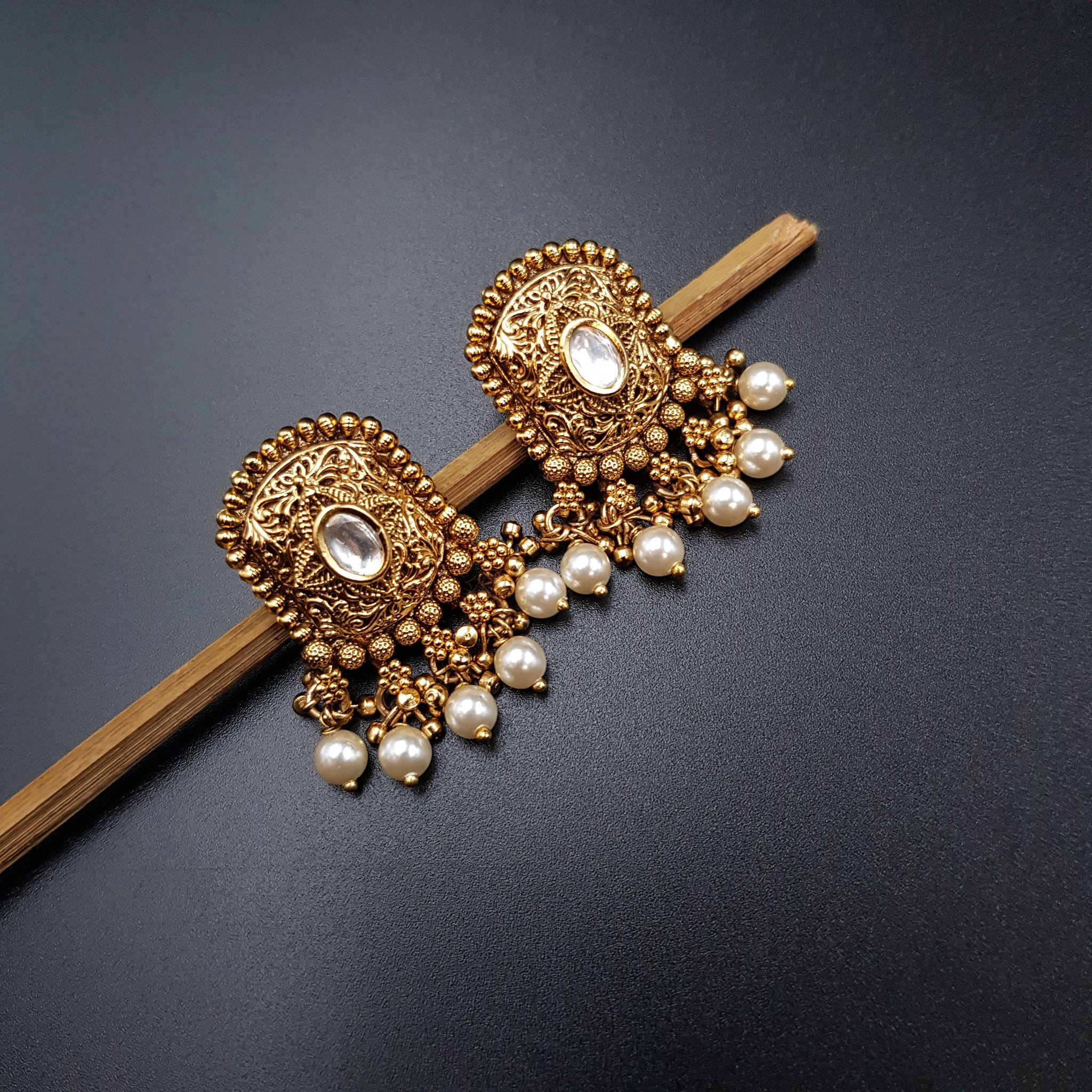 Tops/Studs Antique Earring 10269-28