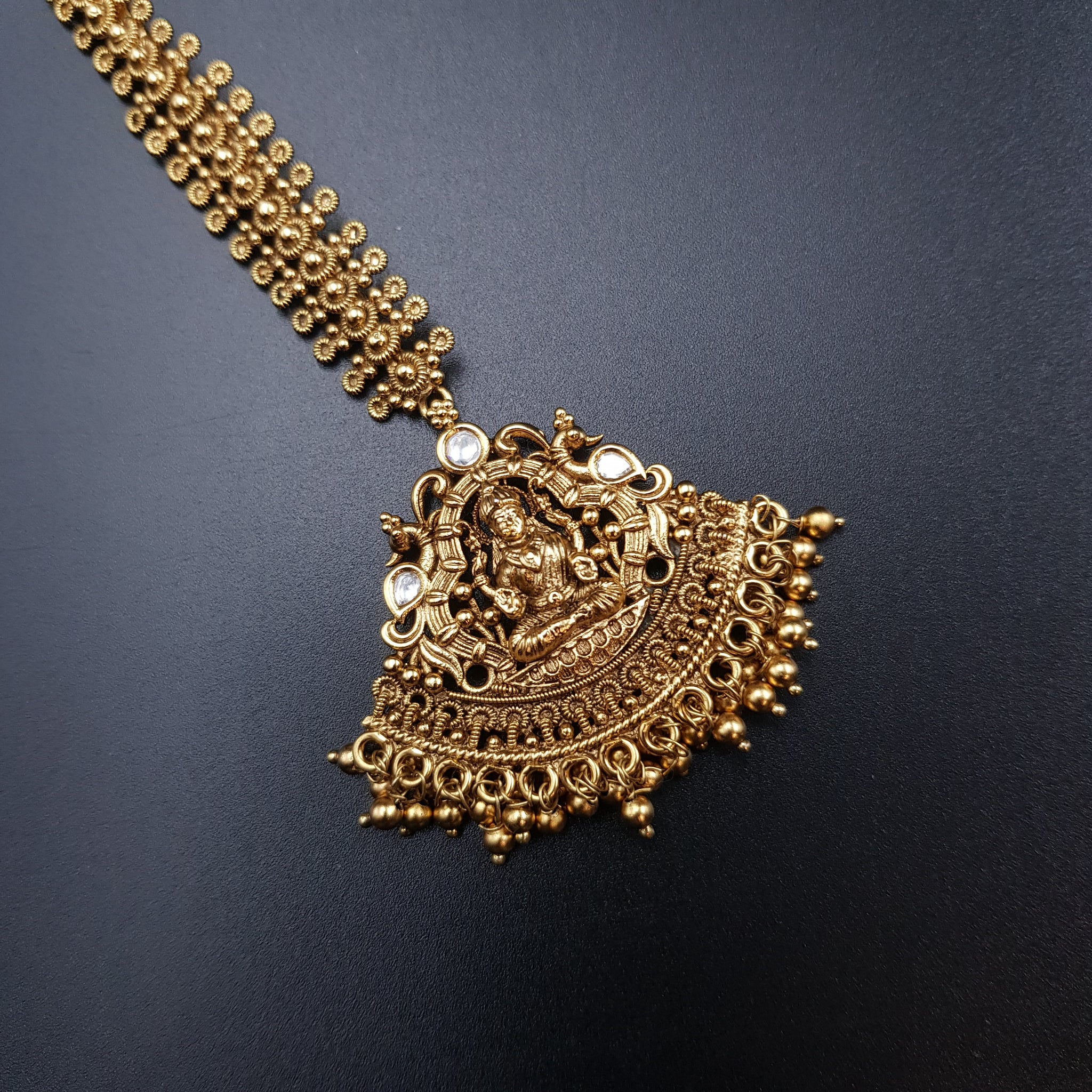 Antique Gold Finish Maang Tikka 10329-28