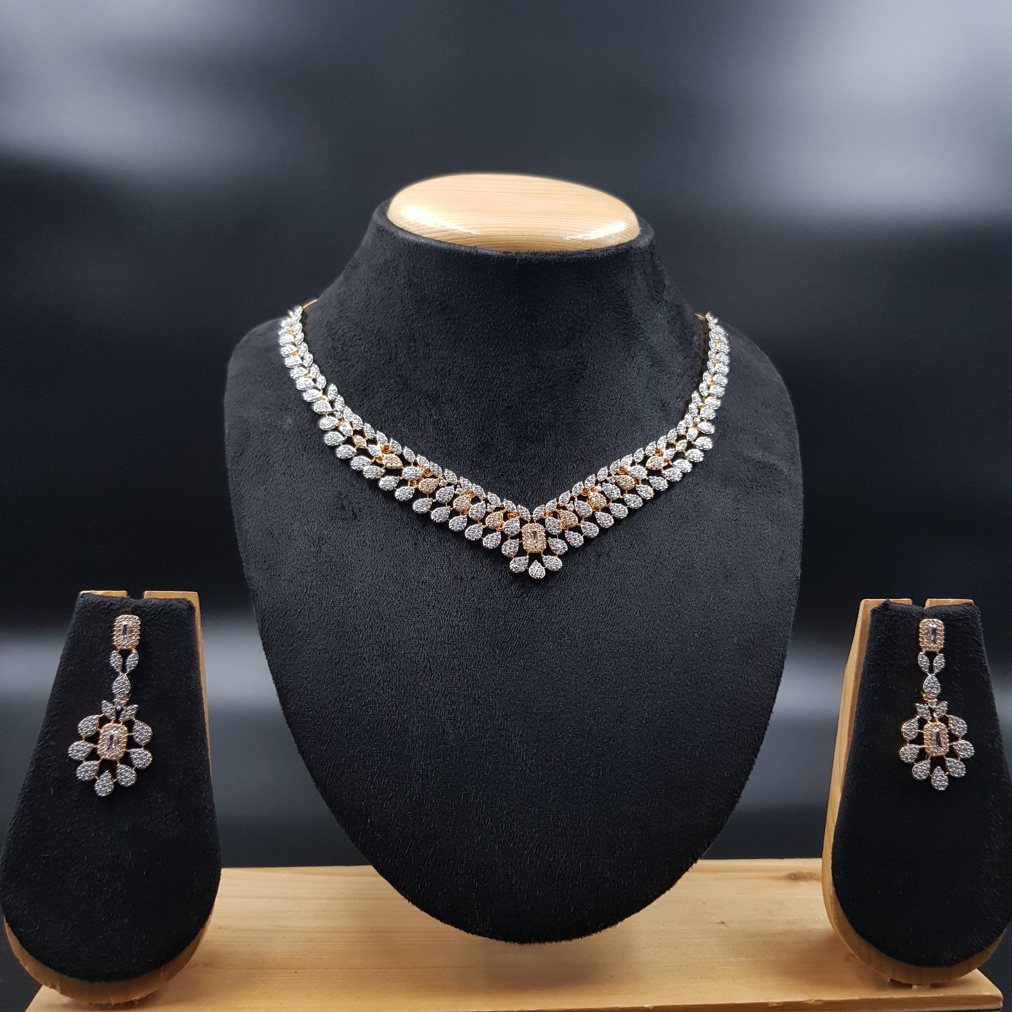 Round Neck Zircon/AD Necklace Set 10793-69