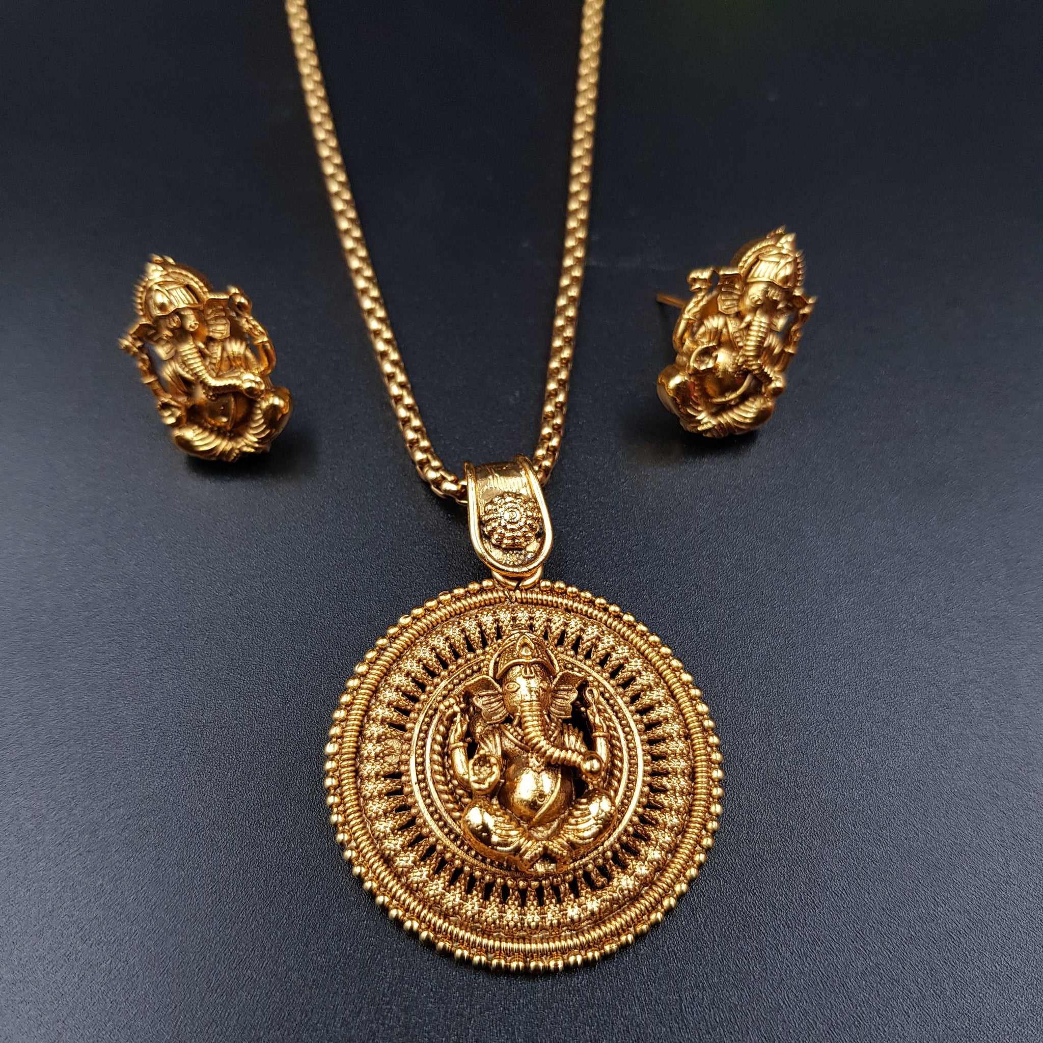 Medium Temple Pendant Set 7009-1