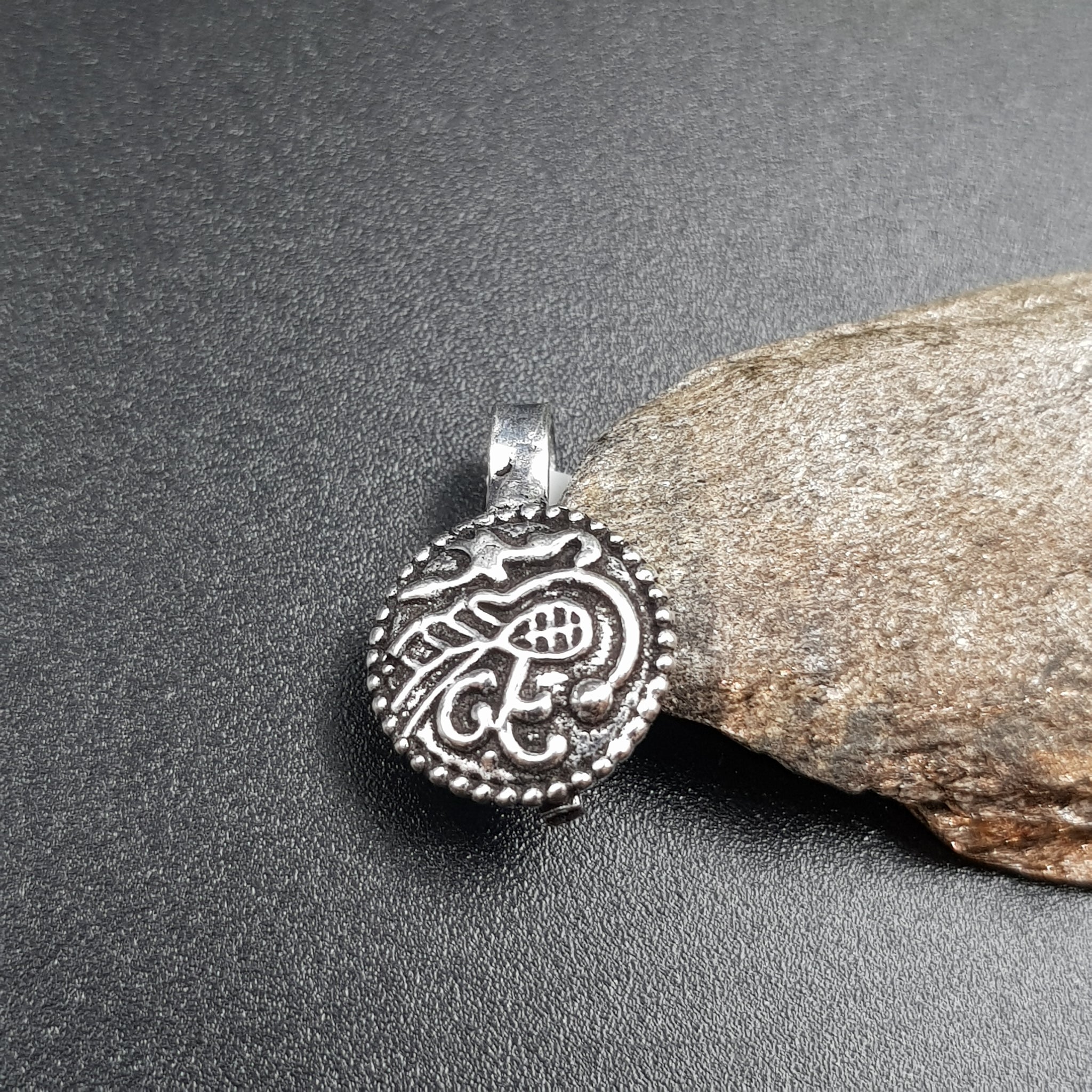Silver Oxidized Nose Pin 9919-R