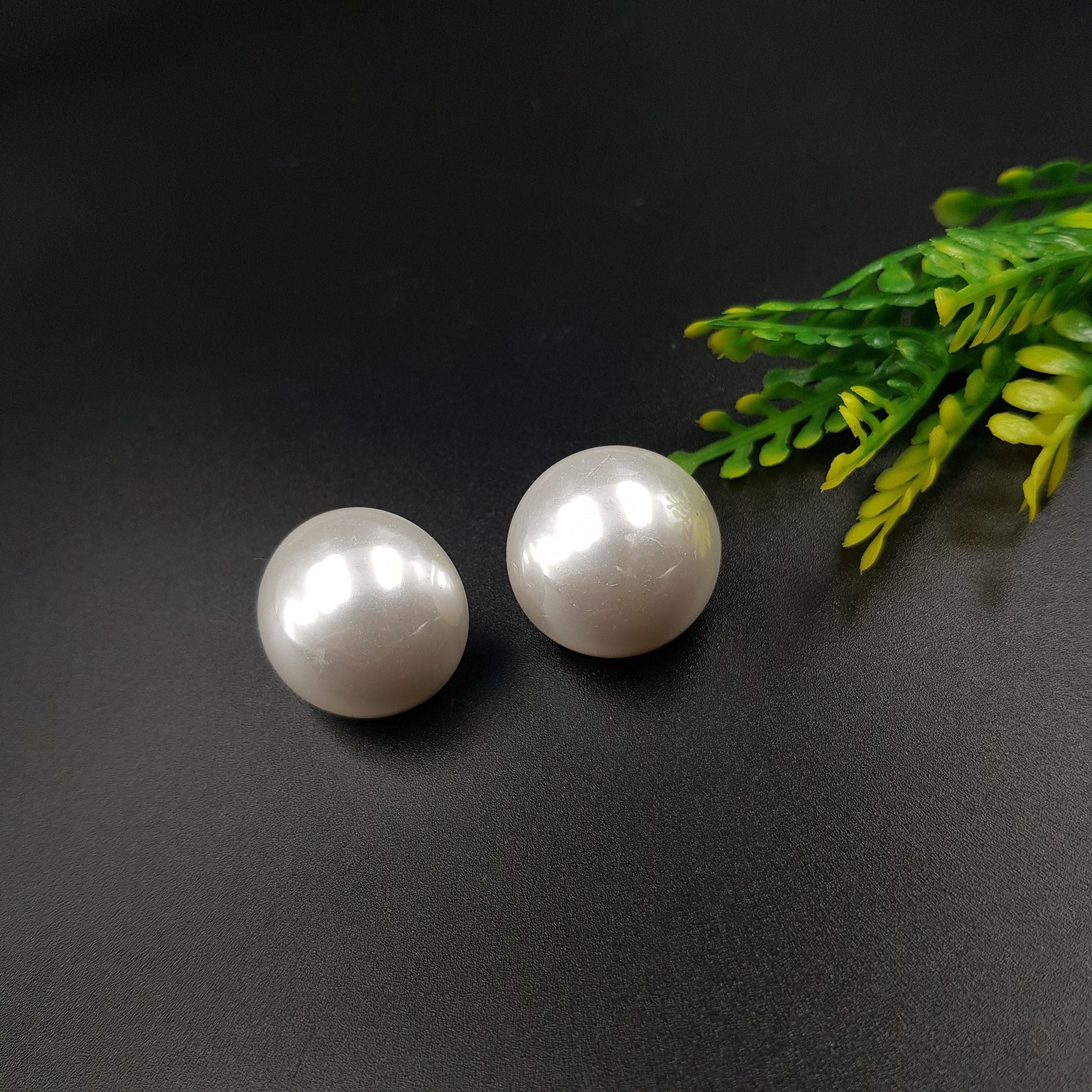 Pearl Tops/Studs 11313-80