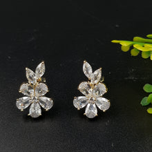 Clip On Tops/Studs Zircon/AD Earring 11154-33