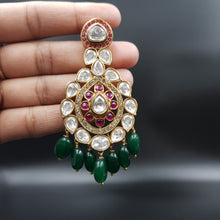 Round Neck Kundan Necklace Set 10993-21