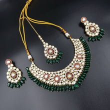 Round Neck Kundan Necklace Set 10993-21