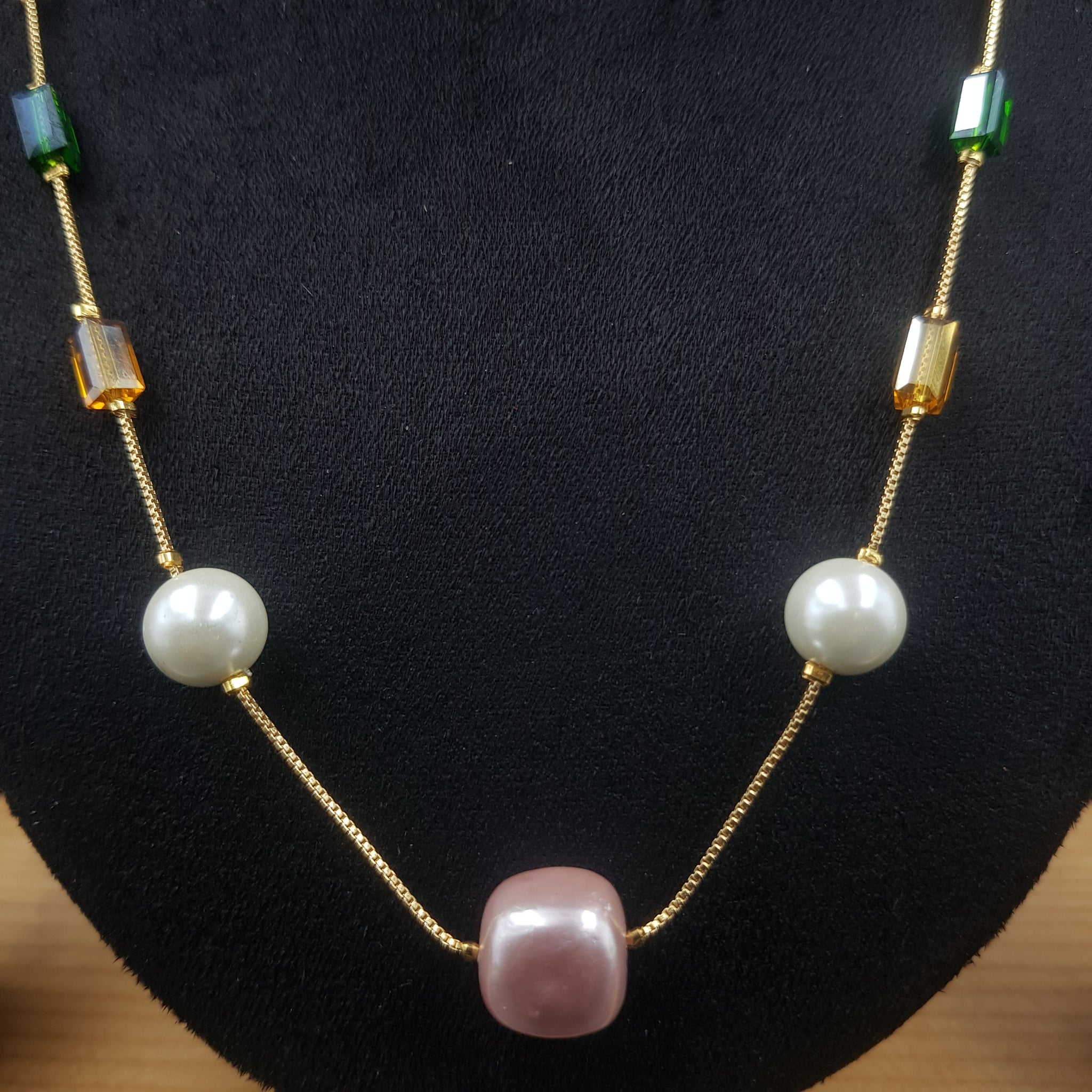 Gold Pearl Necklace Set 11080-21