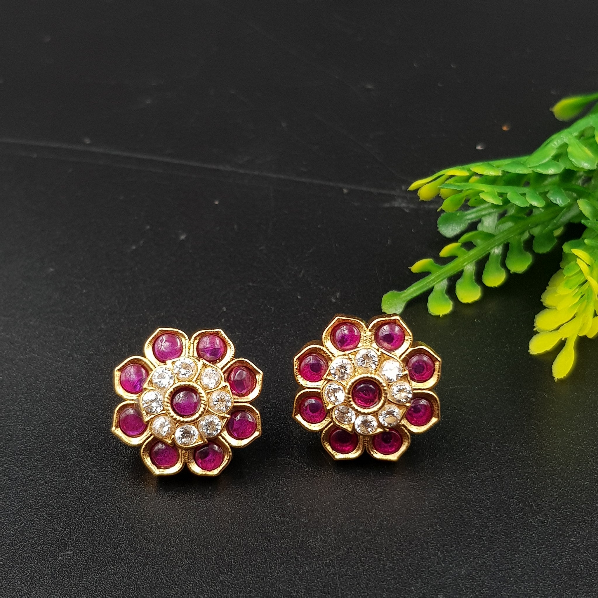 Tops/Studs Antique Earring 11032-21