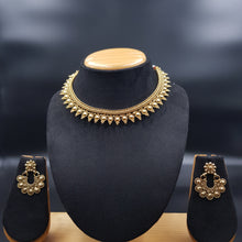Round Neck Gold Look Necklace Set 11205-33