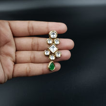 Round Neck Kundan Necklace Set 10606-68