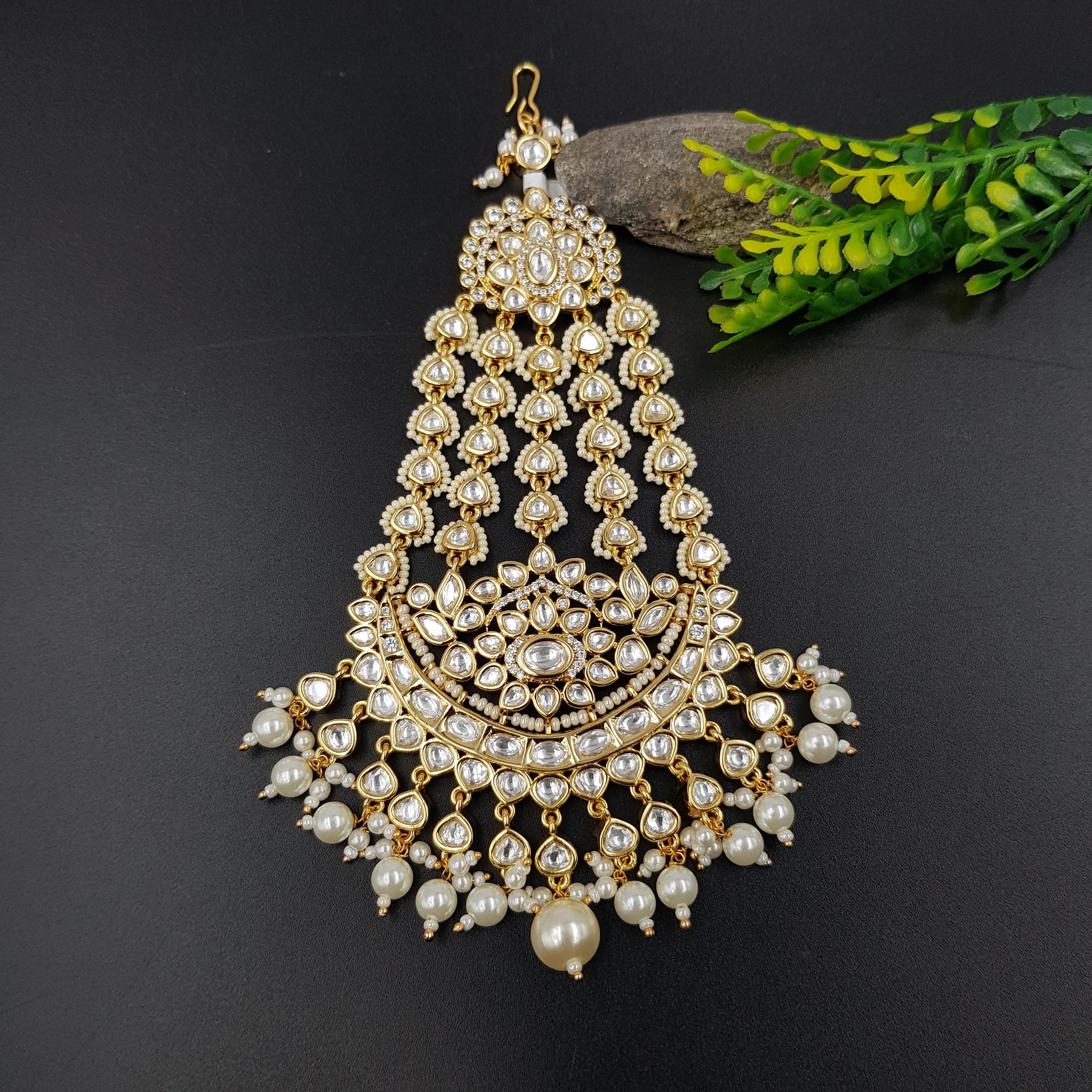 Kundan Passa 10650-68