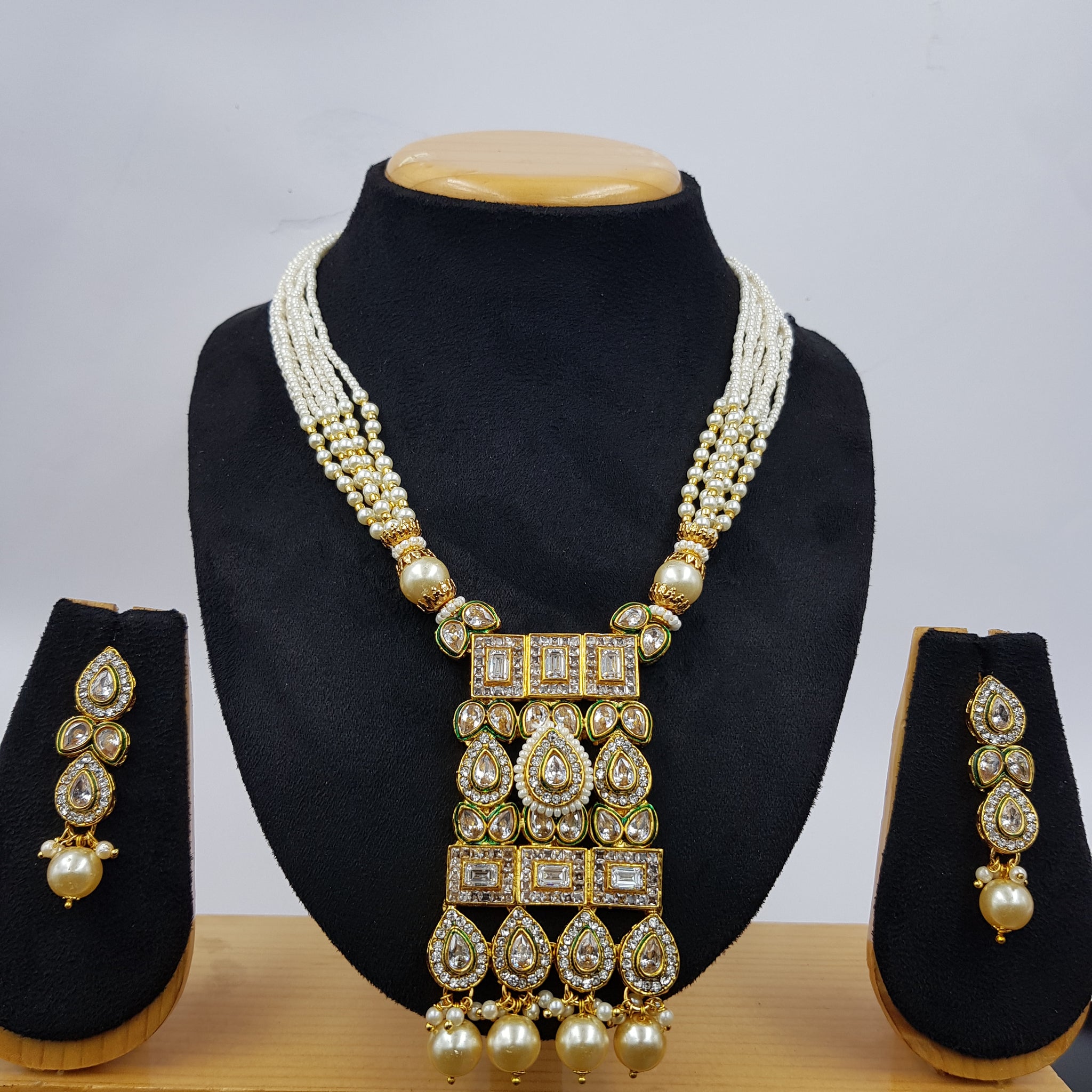 Medium Size Polki Pendant Set 10975-21