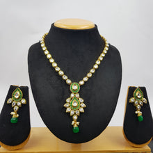 Round Neck Polki Necklace Set 10988-21
