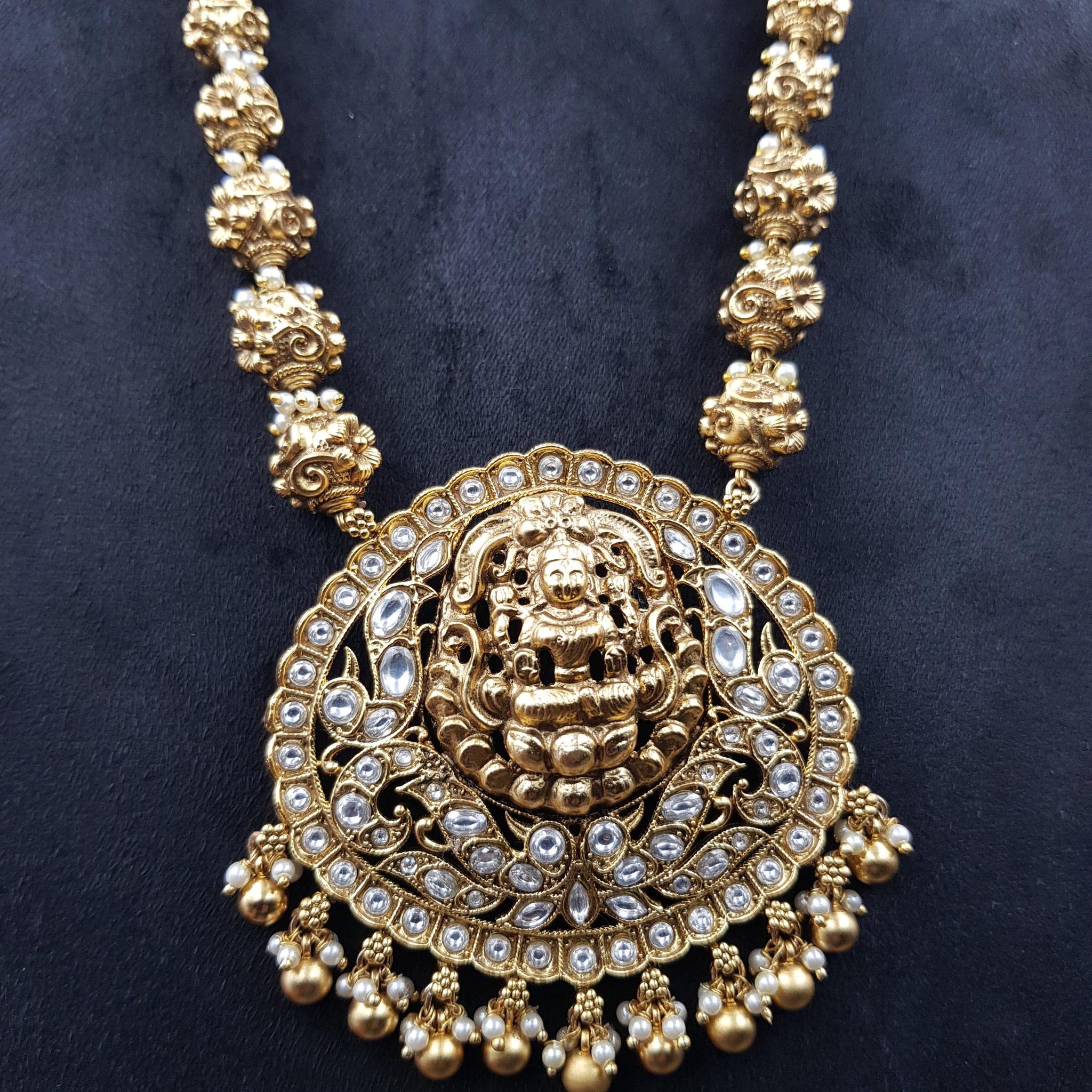 Antique Gold Plated Heavy Temple Pendant Set 9985-28