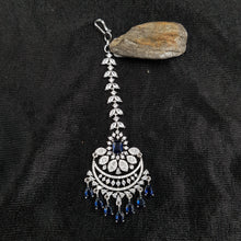 Zircon/AD Maang Tikka 10823-69