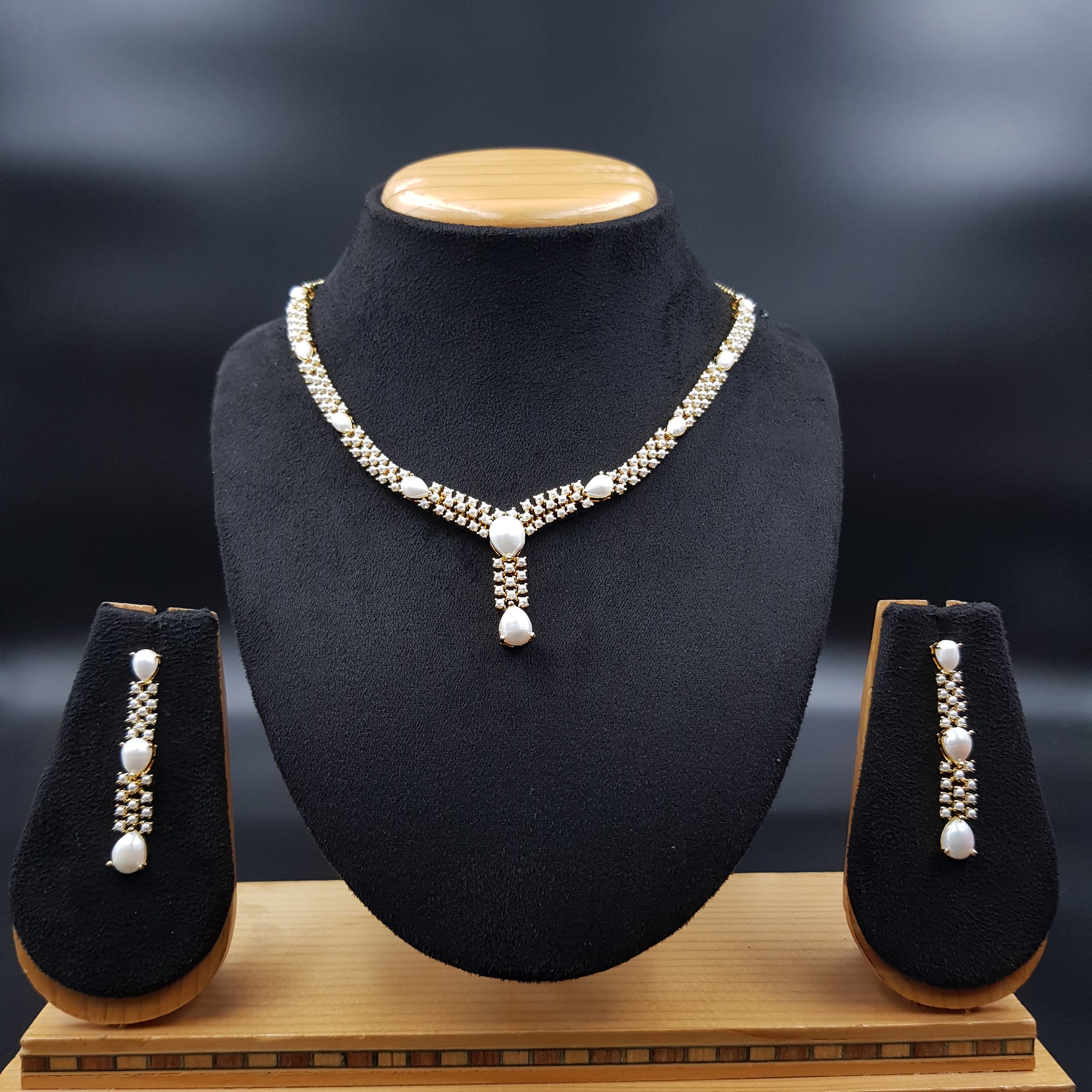 Round Neck Jadau Necklace Set 11354-48