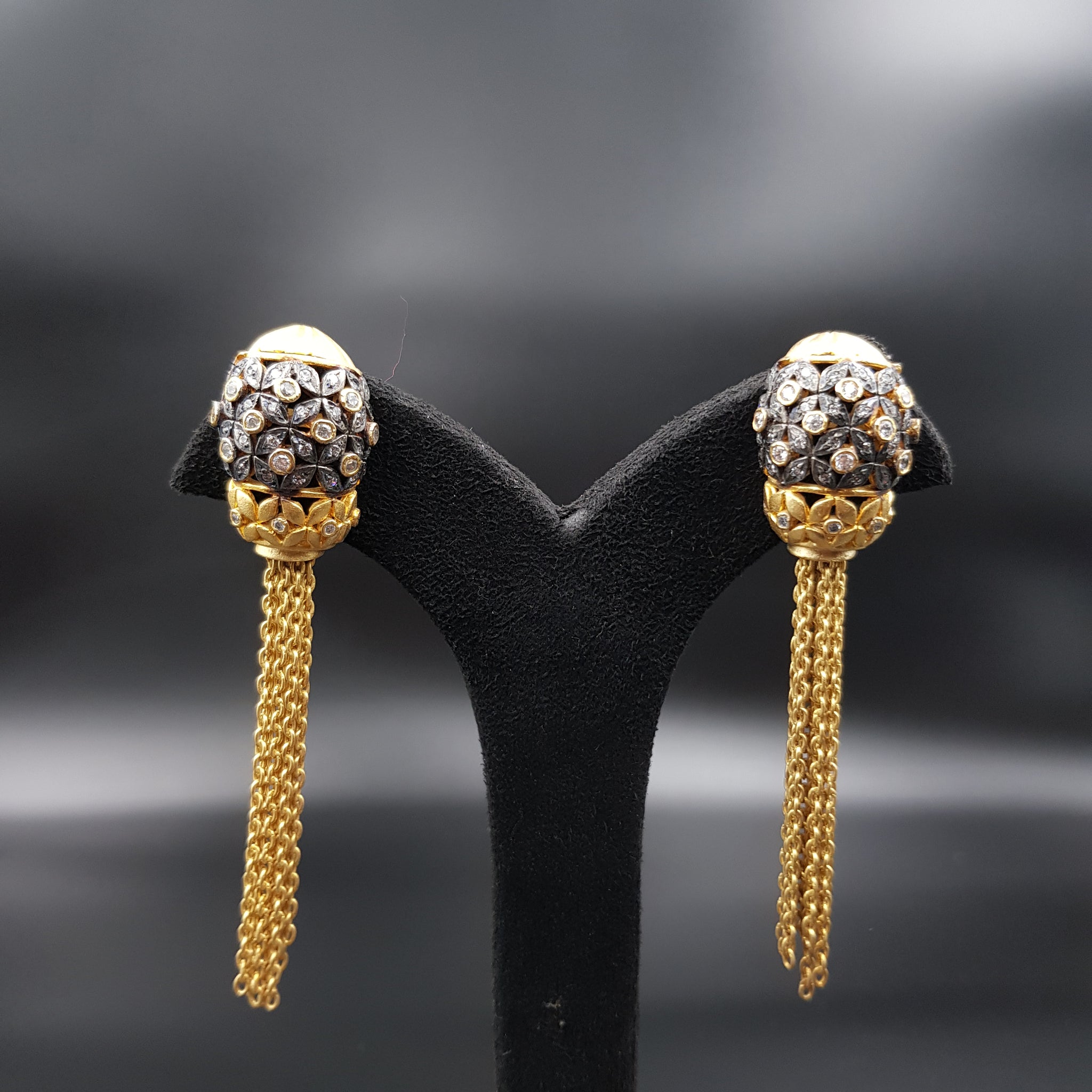 Danglers Gold Look Earring 11398