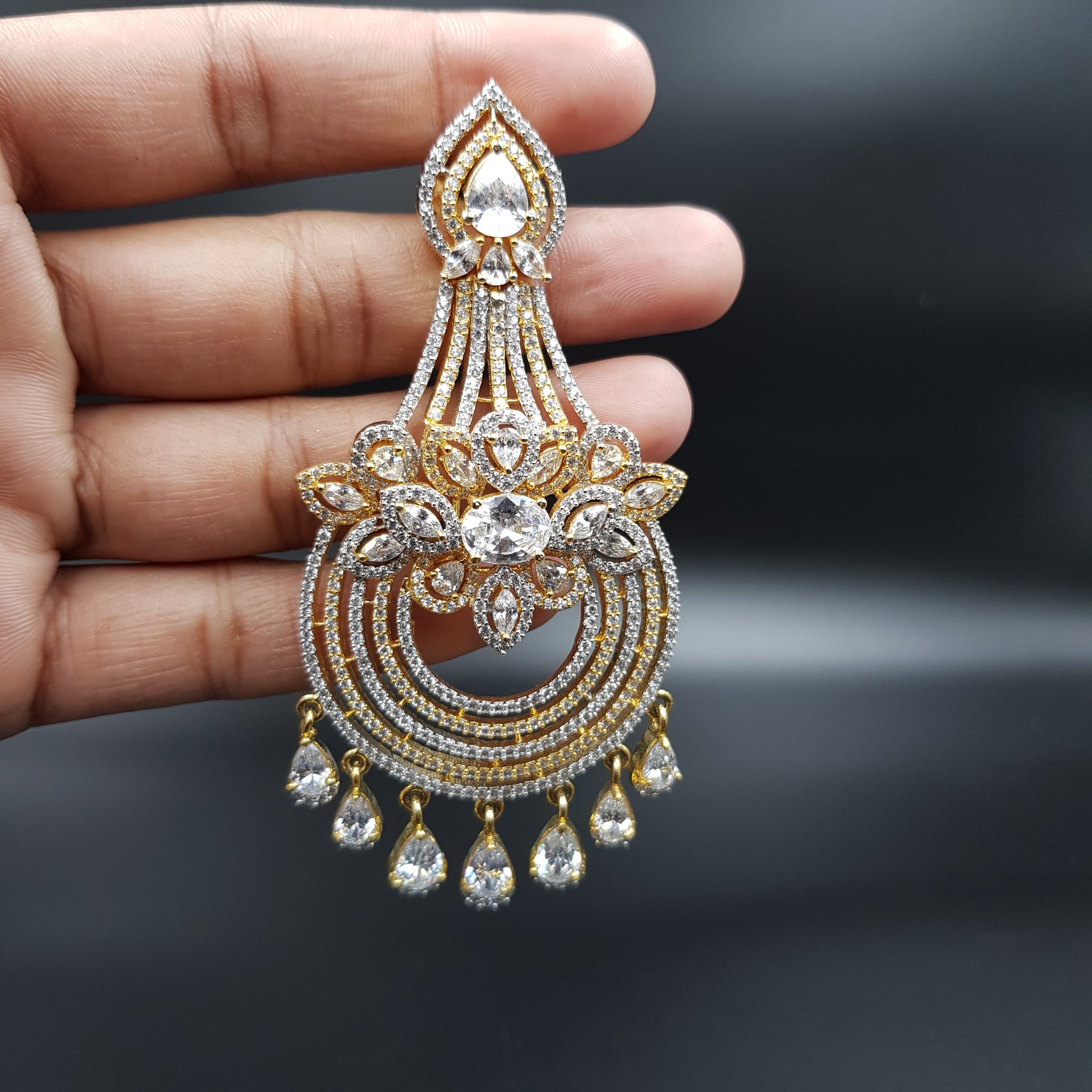 Danglers Zircon/AD Earring 11395