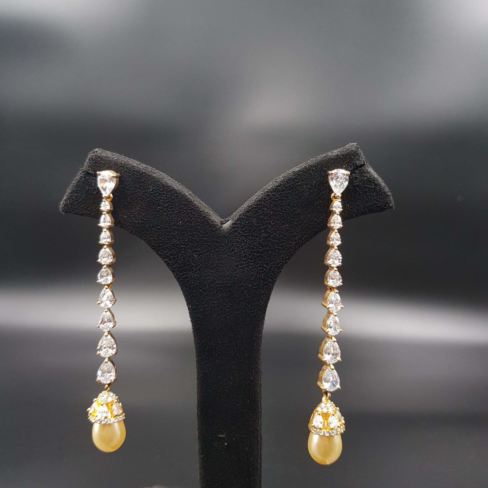 Danglers Zircon/AD Earring 11399