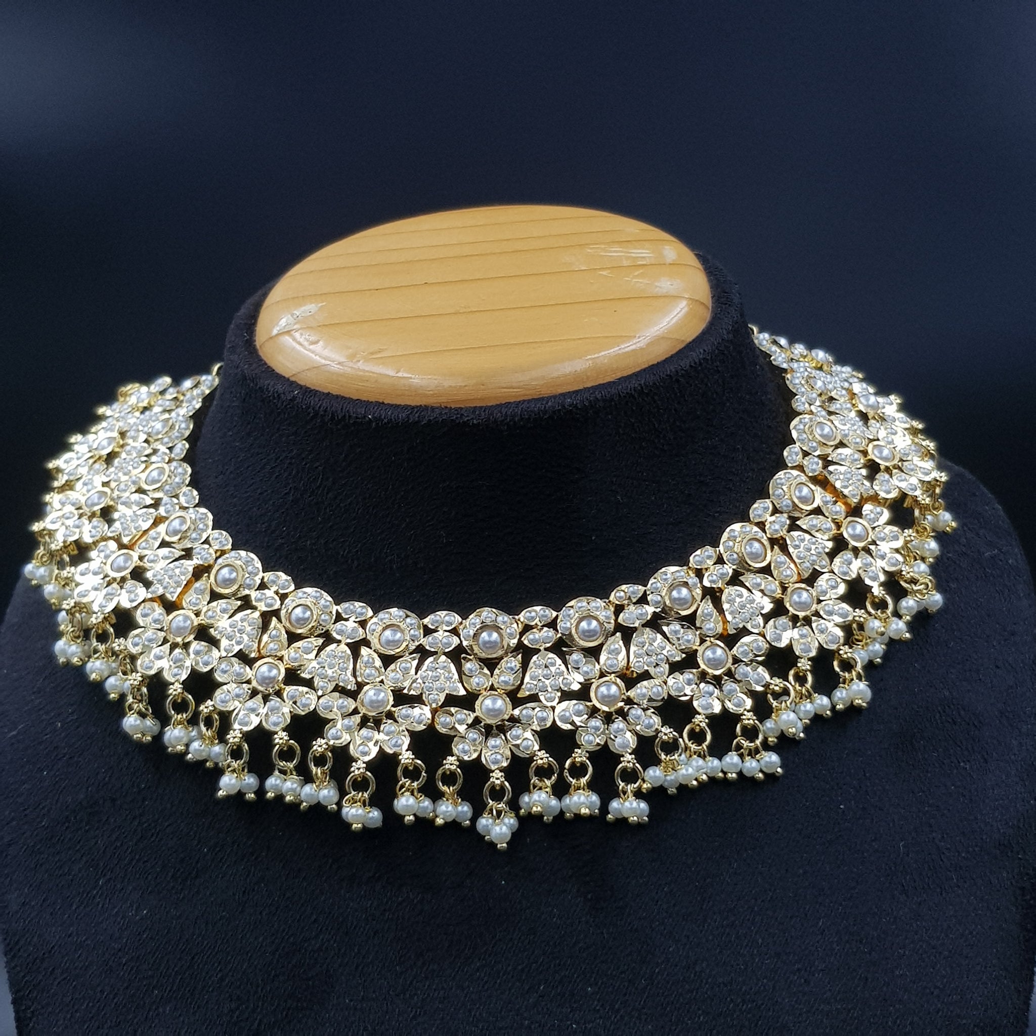 Round Neck Jadau Necklace Set 11350-48