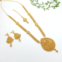 Gold Gold Look Necklace Set