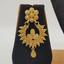 Round Neck Gold Look Necklace Set 7151-33