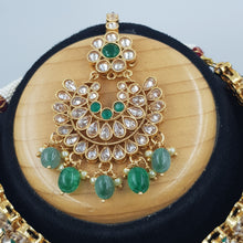 Green Gold Look Necklace Set