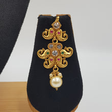 Ruby Green Gold Look Necklace Set