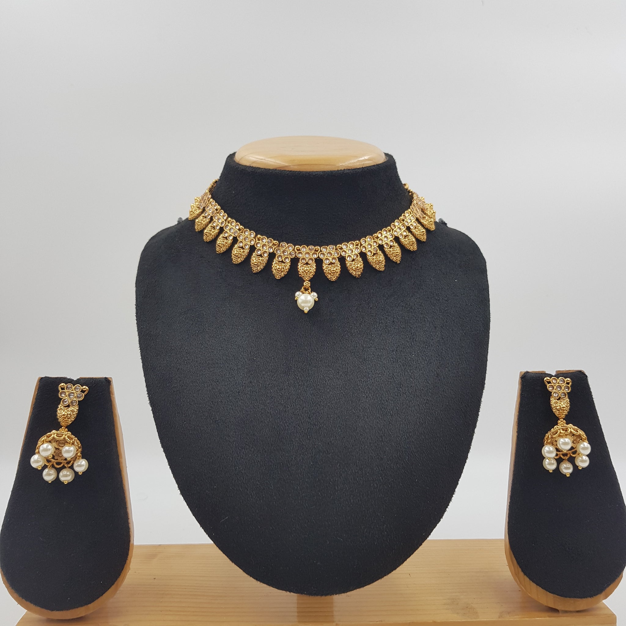 Champagne Gold Look Necklace Set