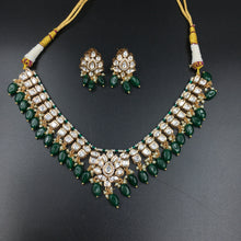 Round Neck Kundan Necklace Set 12208-28
