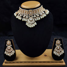 Choker Kundan Necklace Set 10231-28