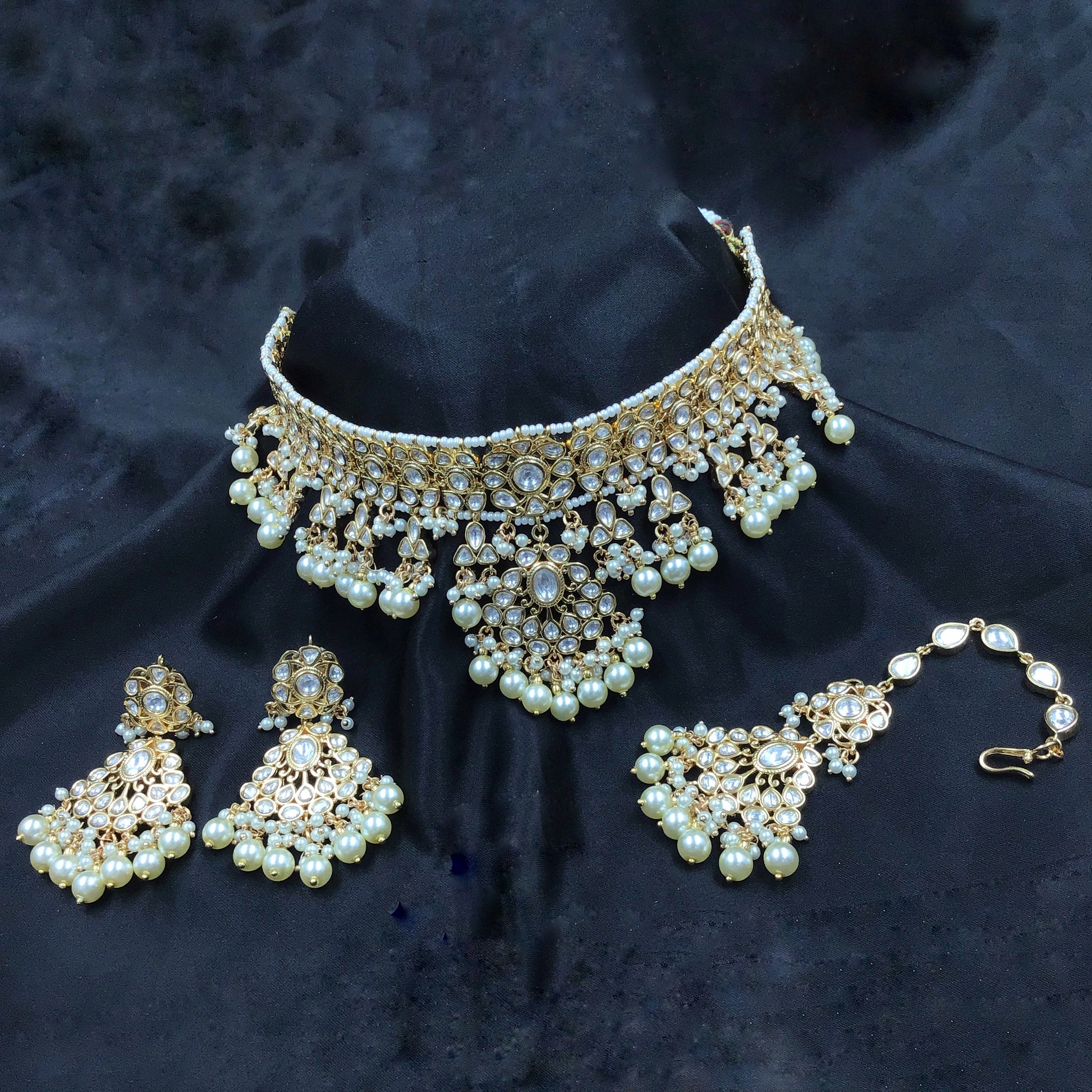 Choker Kundan Necklace Set 10231-28