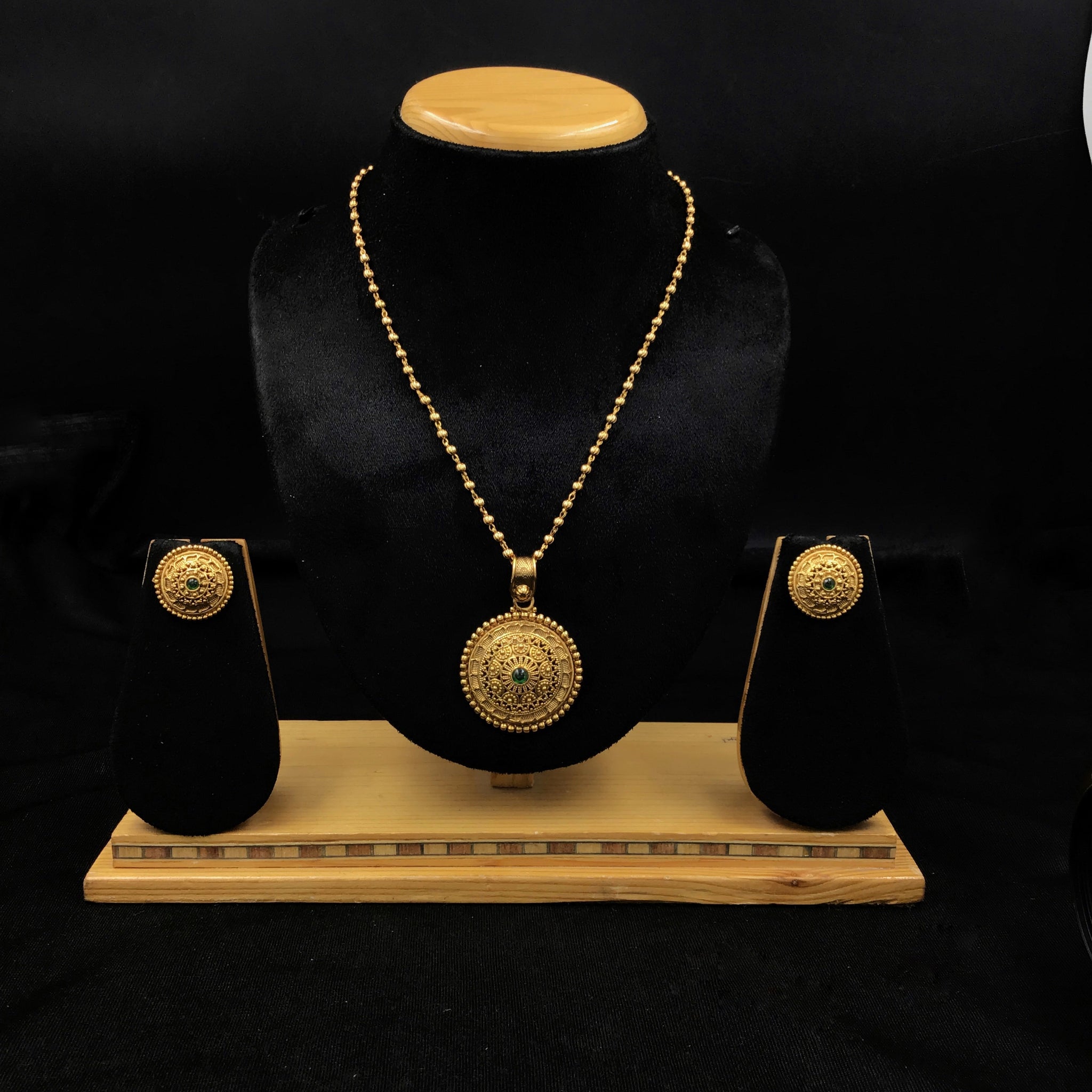 Antique Gold Plated Light Pendant Set 10066-28