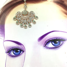 Zircon/AD Mint Green Maang Tikka 12428-8869