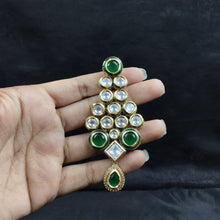 Round Neck Kundan Necklace Set 10619-68