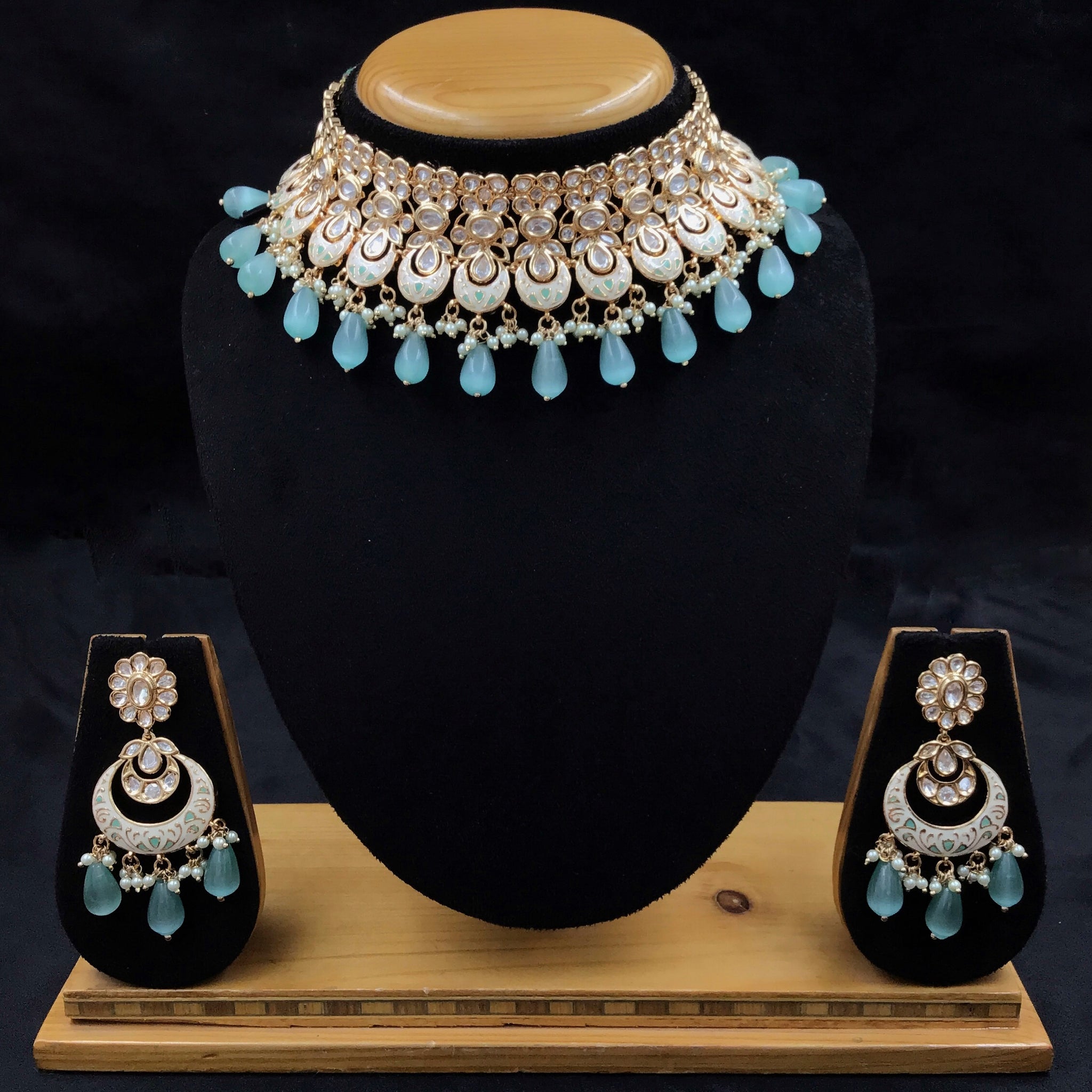 Choker Kundan Necklace Set 10167-28