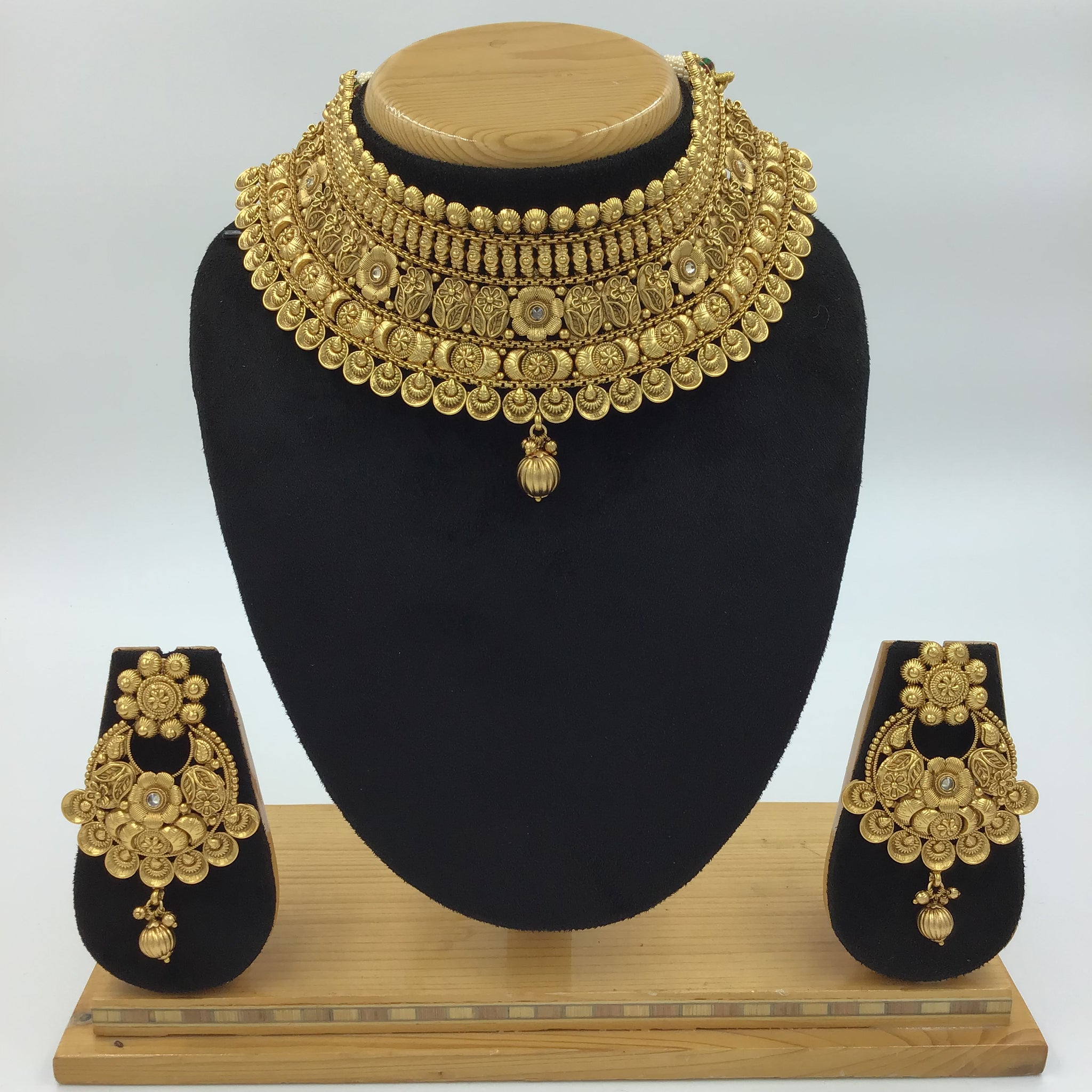 Antique Gold Plated Choker Necklace Set 10001-28