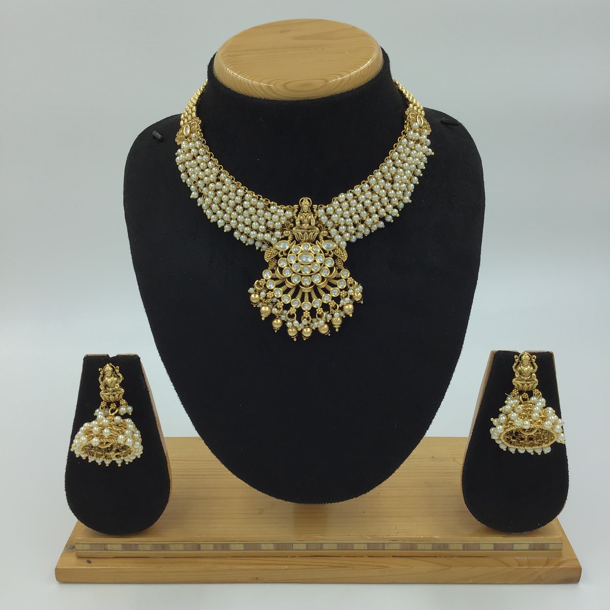 Antique Gold Plated Round Neck Temple Necklace Set 9993-28