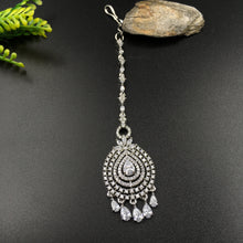 Zircon/AD Maang Tikka 10522-28