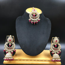 Chandbali Antique Earring Maang Tikka Set 6901-28