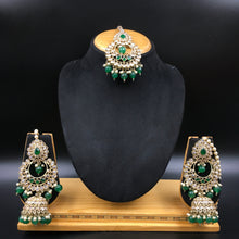 Chandbali Antique Earring Maang Tikka Set 6901-28