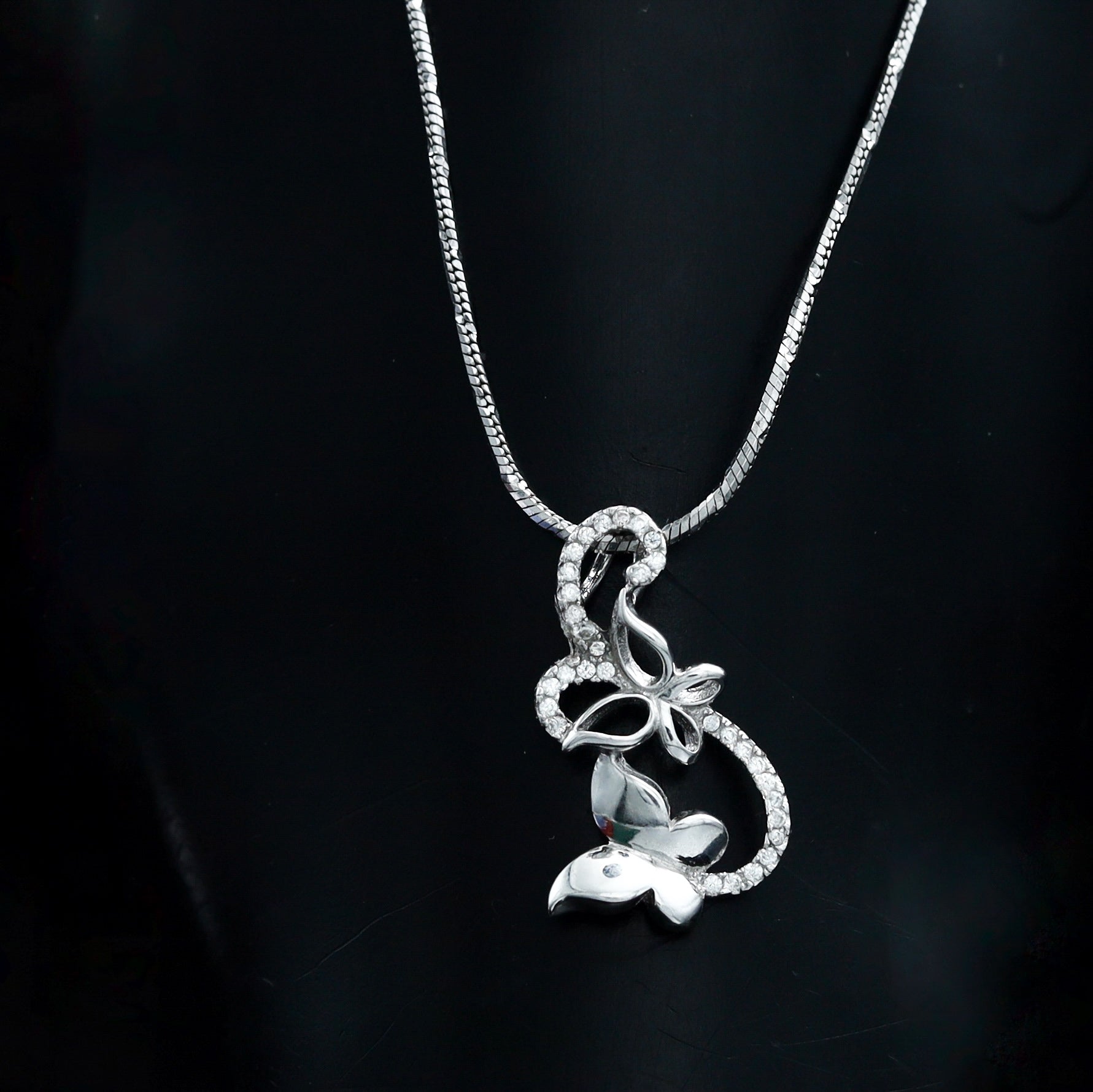 Pure  Silver  925 Hallmarked Pendent 8020-22